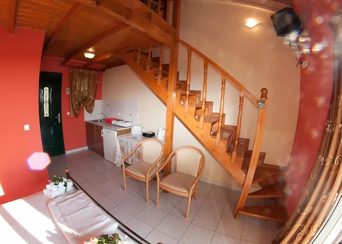 Almyros & Apartment Kounopetra