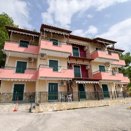 Appartamento Almyros &