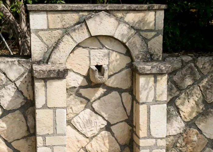 Almyros & Appartamento Kounopetra